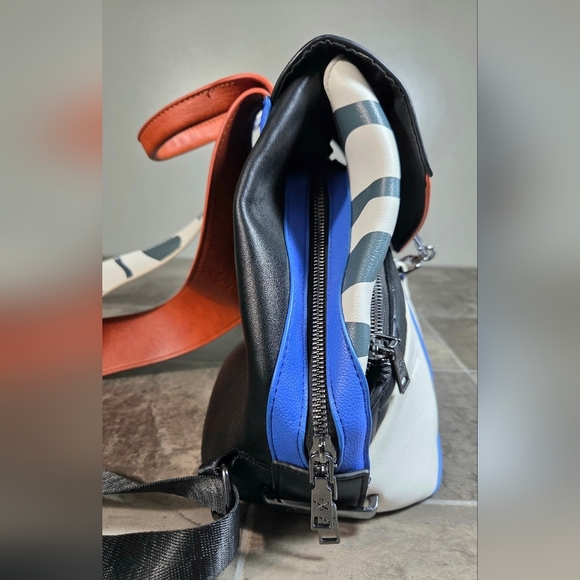 HEROES & VILLAINS AHSOKA TANO STAR WARS TROOPER MINI BACKPACK. - Picture 2 of 8